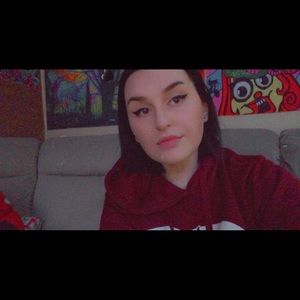 Meet your Posher, Michaela